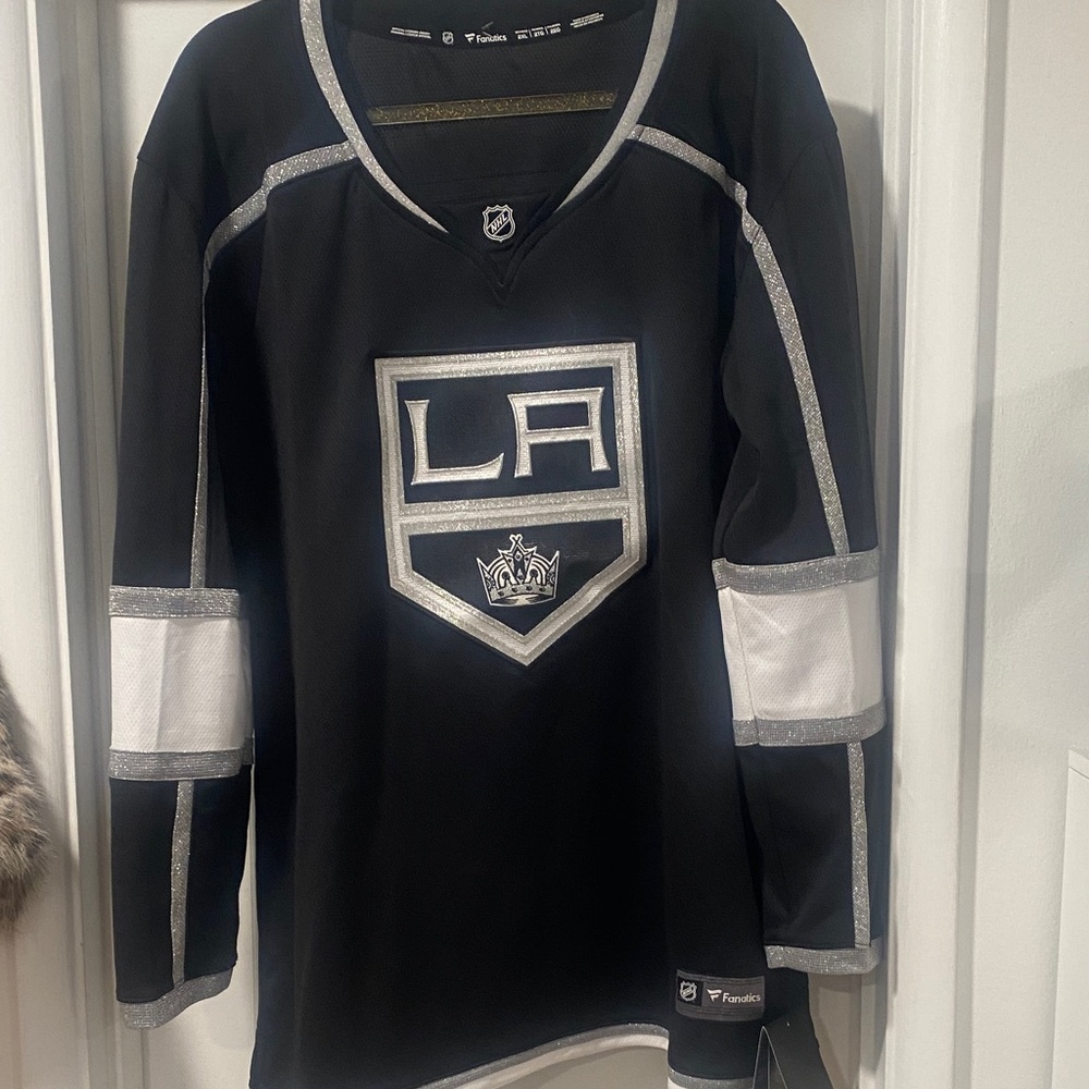 🆕 Women’s Los Angeles Kings Fanatics Home Breakaway Jersey – Black. 2X.NWT